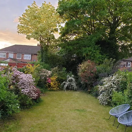 Luxury 5* Home With Secret Garden And Free Parking-2